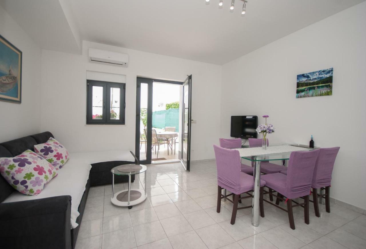 Apartments Ivano Split Exterior foto